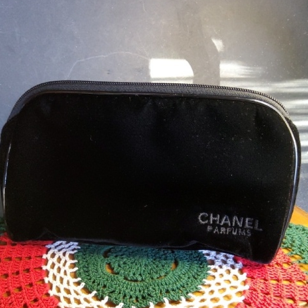 Chanel Parfums Black Velvet Pouch